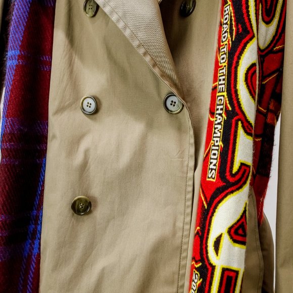 Dry Clean Only Reworked Scarf Panel Trench - Picture 5 of 10